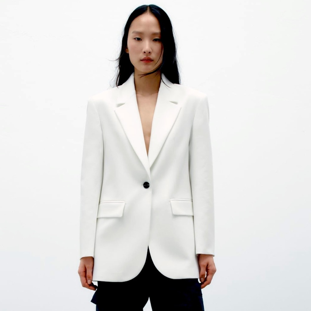 Zara | NWOT oversized buttoned white blazer